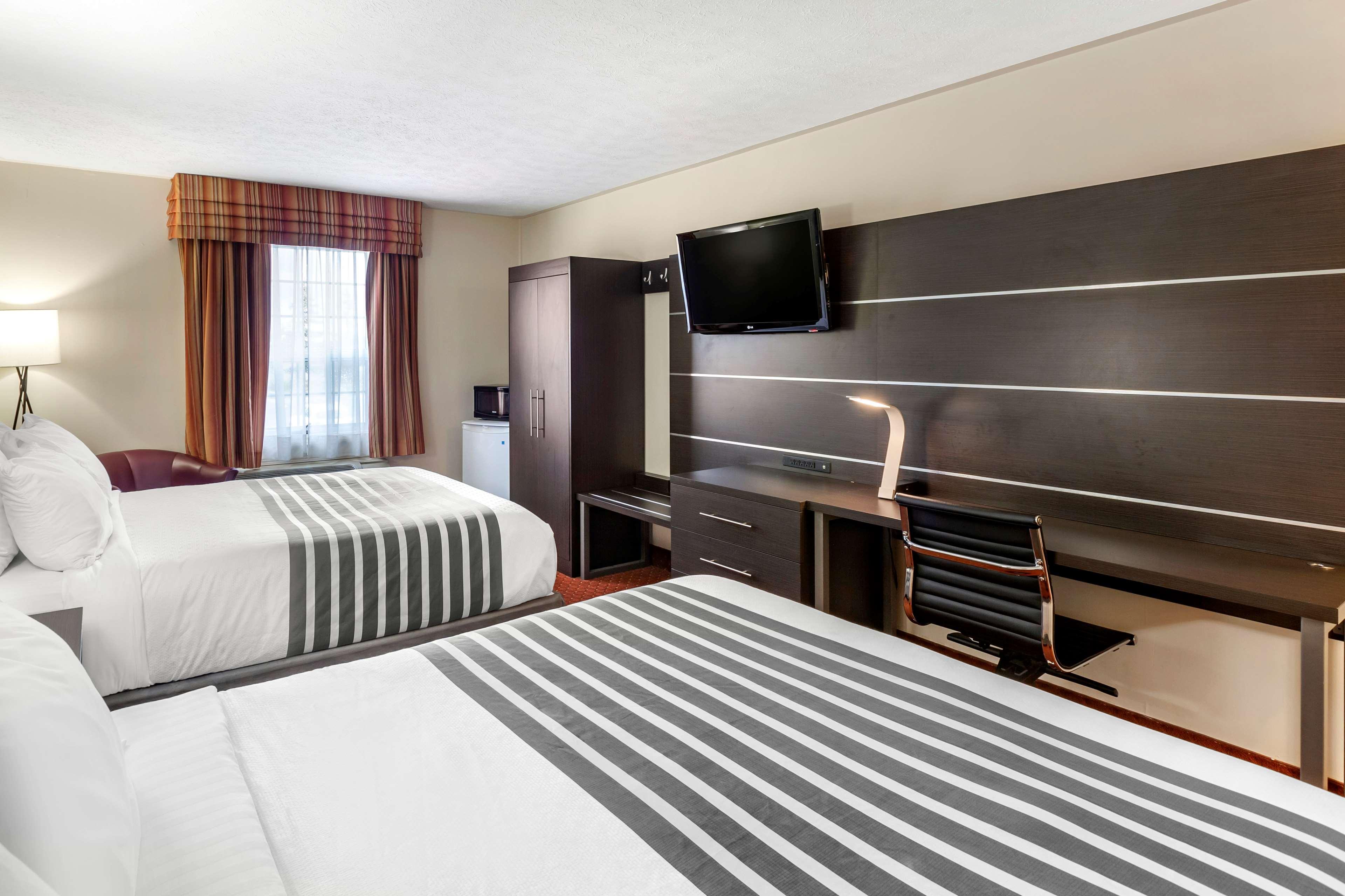 Surestay Plus Hotel By Best Western Kincardine Bagian luar foto