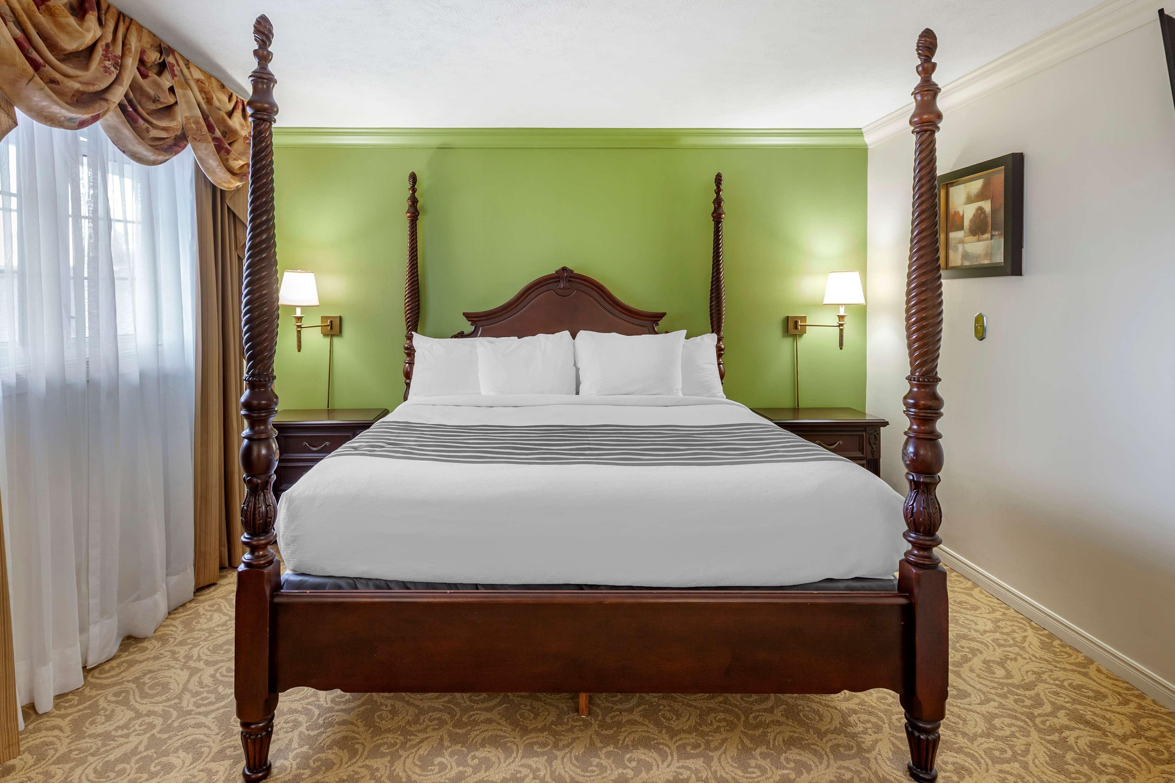 Surestay Plus Hotel By Best Western Kincardine Bagian luar foto