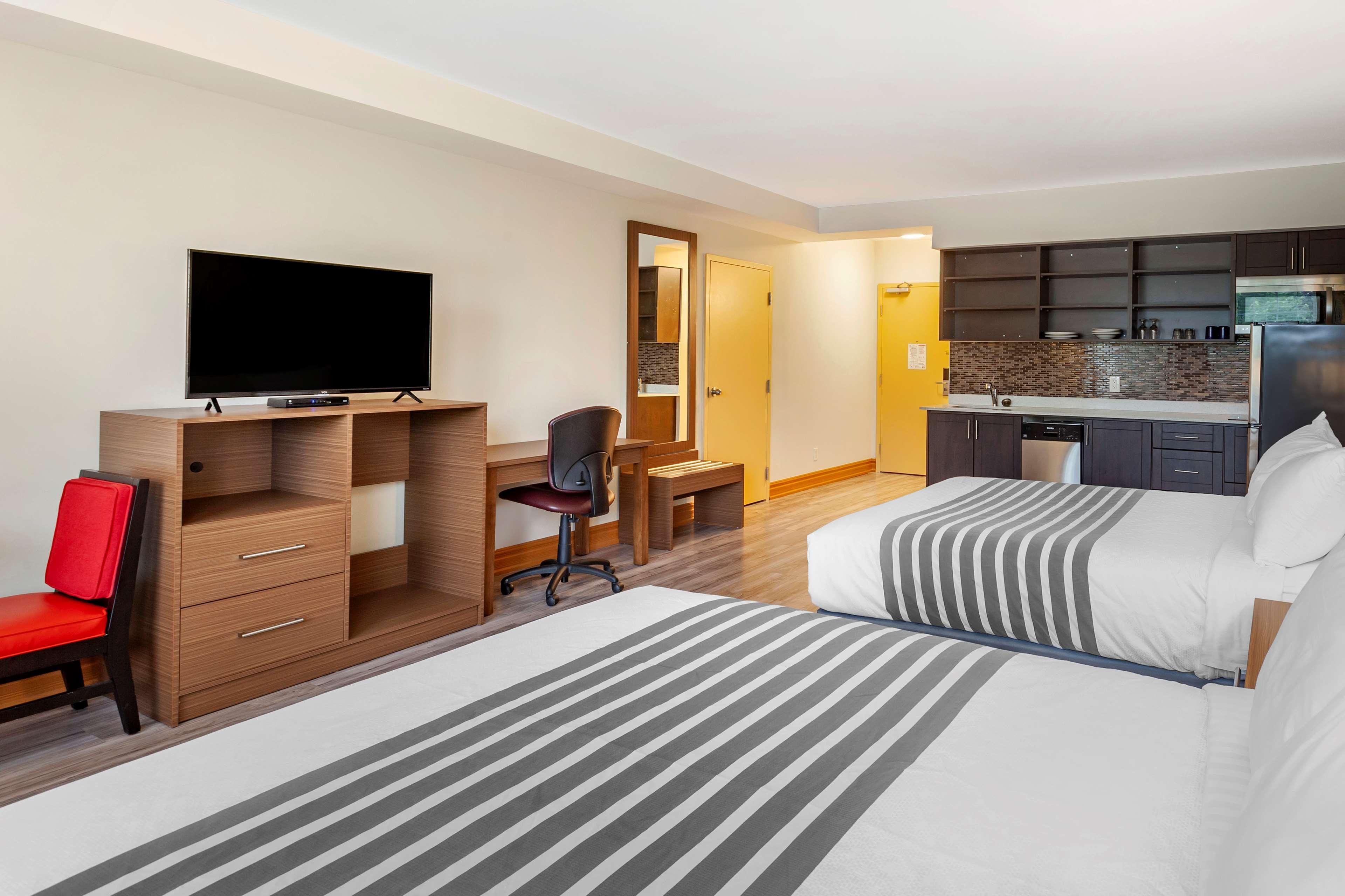 Surestay Plus Hotel By Best Western Kincardine Bagian luar foto