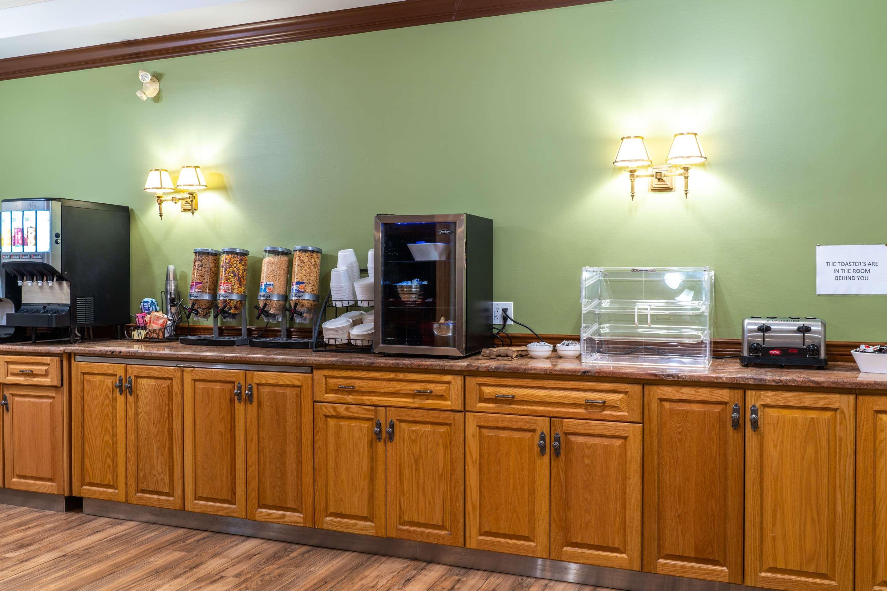 Surestay Plus Hotel By Best Western Kincardine Bagian luar foto