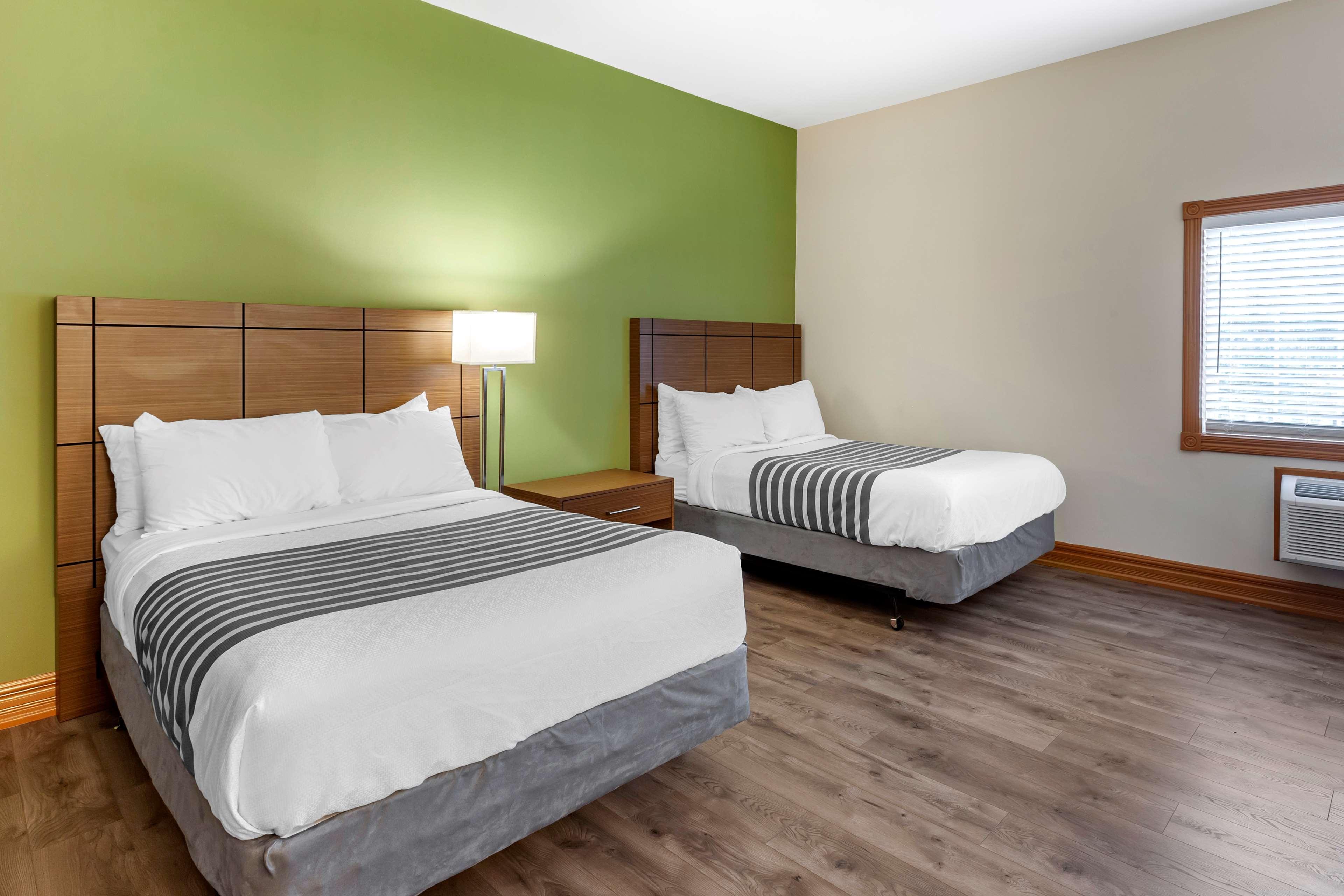 Surestay Plus Hotel By Best Western Kincardine Bagian luar foto